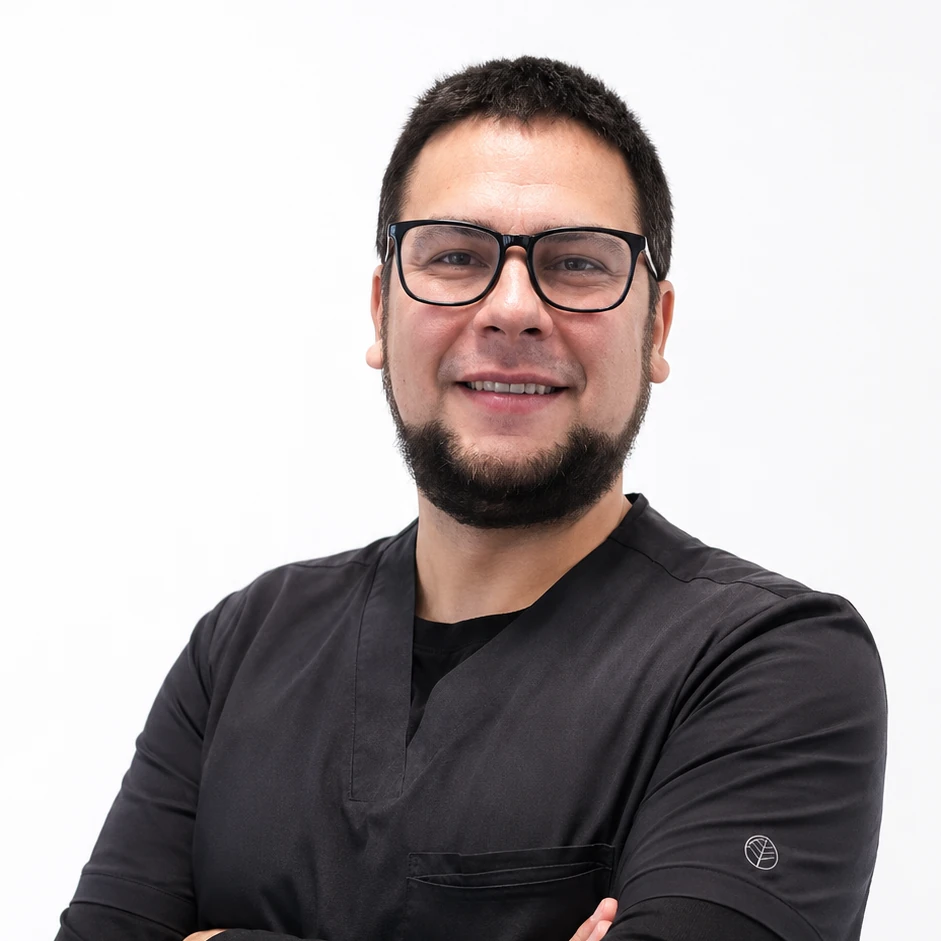 Klgo. Francisco Fernández
